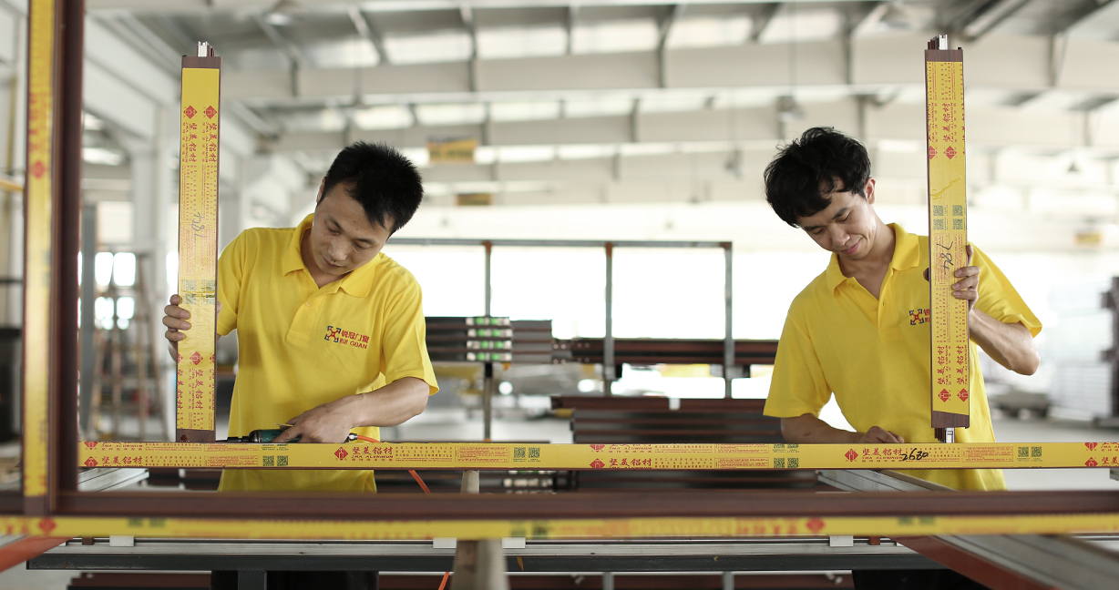 Zhejiang Ruiguan Porte e finestre Co., Ltd.
